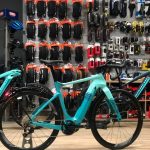 BIANCHI e-Arcadex Tourer - TOUR APEX BOSCH 500  BICICLETA ELECTRICA GRAVEL Glacier Full Glossy (Celeste)