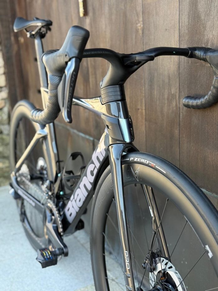 BIANCHI OLTRE PRO SHIMANO ULTEGRA DI2 12SP, 2025 TALLA 50, 53 - Imagen 2
