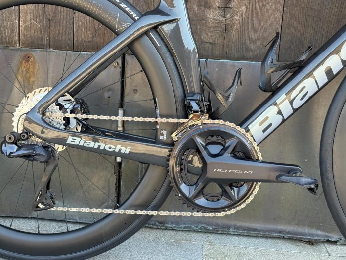 BIANCHI OLTRE PRO SHIMANO ULTEGRA DI2 12SP, 2025 TALLA 50, 53 - Imagen 5