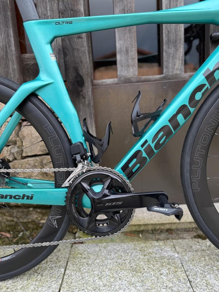 BICICLETA CARRETERA BIANCHI OLTRE COMP 105 DI2 12SP - AZUL CELESTE ULTIMAS UNIDADES TALLA 53 - 55 - Imagen 4