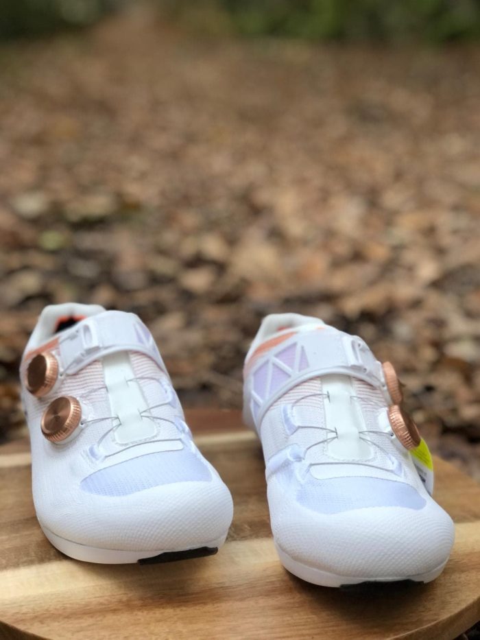 NUEVA ZAPATILLA DMT KR0 EVO BLANCO/BRONCE - Imagen 3