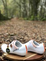 NUEVA ZAPATILLA DMT KR0 EVO BLANCO/BRONCE - Imagen 4